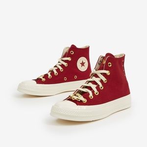 SOLDOUT - Converse Chuck 70 Hearts Women’s Sneakers